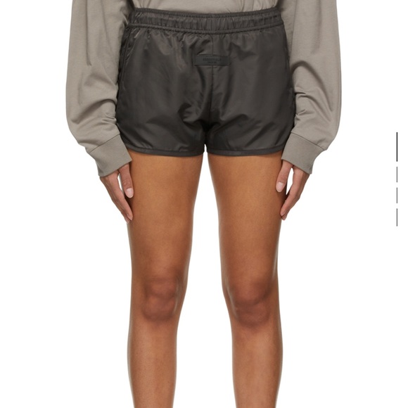 Fear of God Essentials women’s iron black shorts - Picture 5 of 5